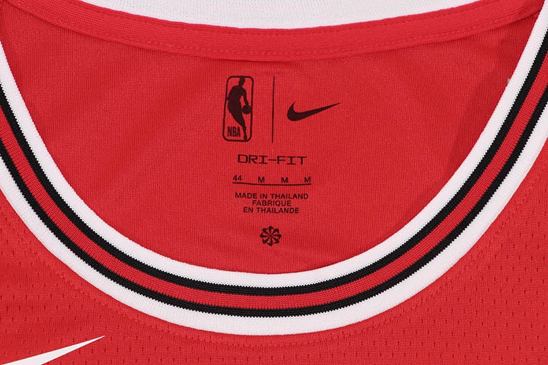 NIKE DRI-FIT NBA CHICAGO BULLS ICON EDITION SWINGMAN JERSEY (DN2131-657-KAW:YUKI KAWAMURA/#8/RED)