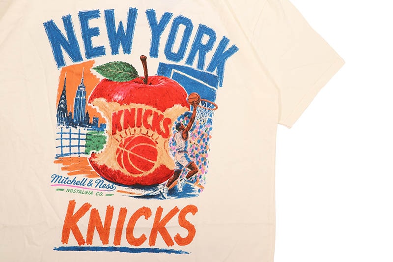 MITCHELL & NESS NEW YORK KNICKS CONCRETE APPLE T-SHIRT (SS22094