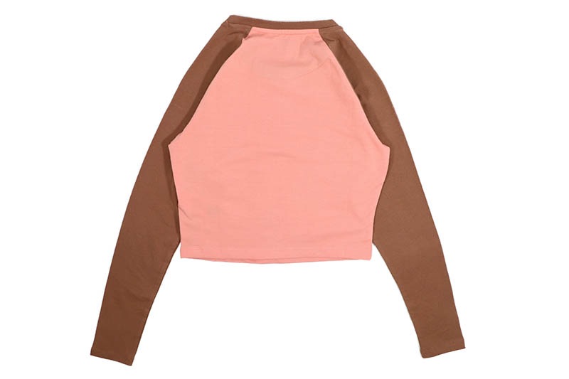 TRUE RELIGION CONTRAST LONG SLEEVE BASEBALL TEE (208408:BURNT CORAL/CAROB BROWN)