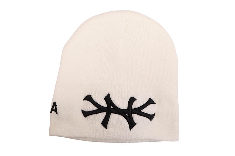 oMA STUDIOS NY SKULLY (WHITE)