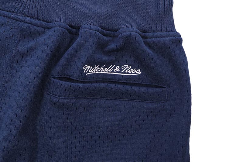 MITCHELL & NESS NEW YORK YANKEES LOGO OVER GAME DAY SHORTS (NAVY) BT10109