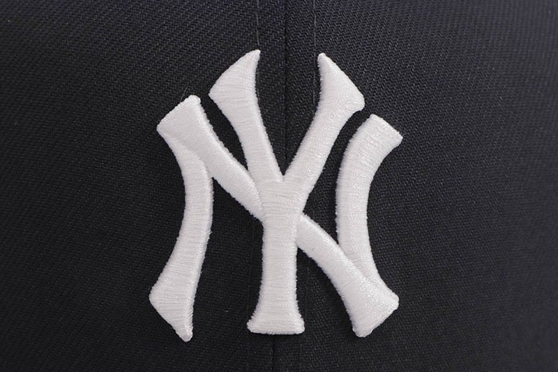NEW ERA NEW YORK YANKEES COOPERSTOWN 9FIFTY SNAPBACK CAP (GREY VISOR/NAVY WHITE) 14524945