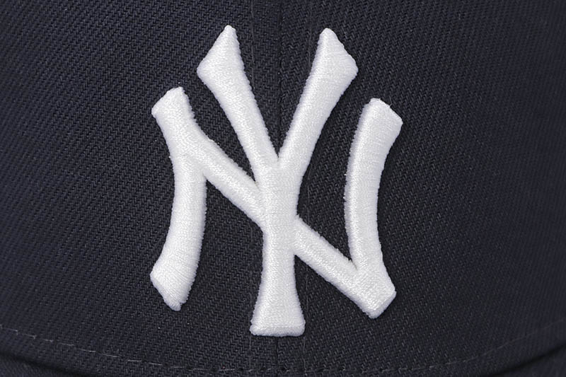 NEW ERA NEW YORK YANKEES 9FORTY ADJUSTABLE CAP (NAVY) 13562133