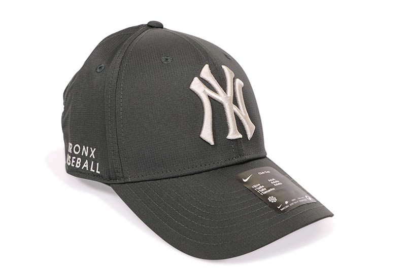 NIKE NEW YORK YANKEES CLUB STRUCTURED UV POLY RIPSTOP CAP (NB02-06F-NK-J3W:ANTHRACITE)