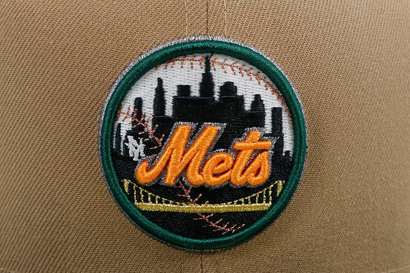 NEW ERA NEW YORK METS 59FIFTY FITTED CAP (50TH ANNIVERSARY SIDE PATCH/GREY UNDER VISOR/KHAKI C.GREEN)