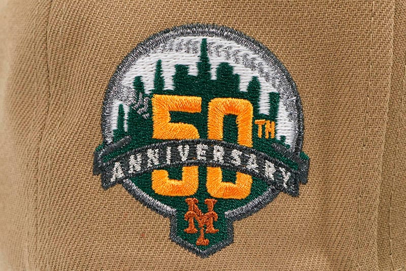 NEW ERA NEW YORK METS 59FIFTY FITTED CAP (50TH ANNIVERSARY SIDE PATCH/GREY UNDER VISOR/KHAKI C.GREEN)