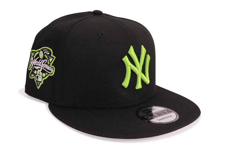 NEW ERA NEW YORK YANKEES 9FIFTY SNAPBACK CAP (2000 WORLD SERIES SIDE PATCH/GREY UNDER VISOR/BLACK)