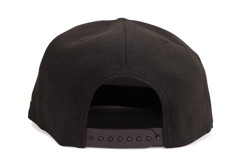 NEW ERA NEW YORK YANKEES 9FIFTY SNAPBACK CAP (2000 WORLD SERIES SIDE PATCH/GREY UNDER VISOR/BLACK)