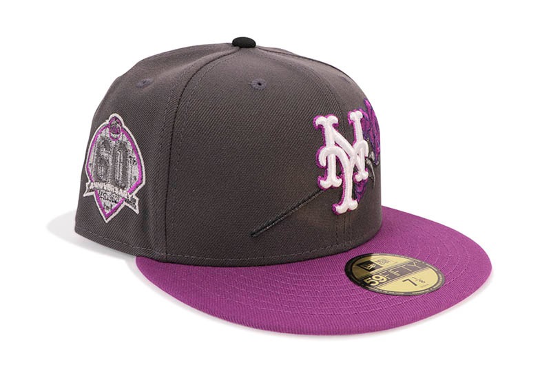 NEW ERA NEW YORK METS ROSE 59FIFTY FITTED CAP (60TH ANNIVERSARY SIDE PATCH/GREY UNDER VISOR/CHARCOAL SPARKLING GRAPE)