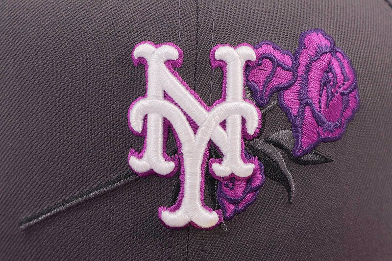 NEW ERA NEW YORK METS ROSE 59FIFTY FITTED CAP (60TH ANNIVERSARY SIDE PATCH/GREY UNDER VISOR/CHARCOAL SPARKLING GRAPE)