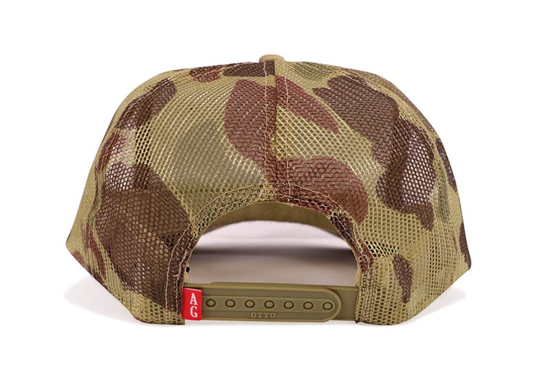 ACAPULCO GOLD OVAL LOGO TRUCKER CAP (CAMO)