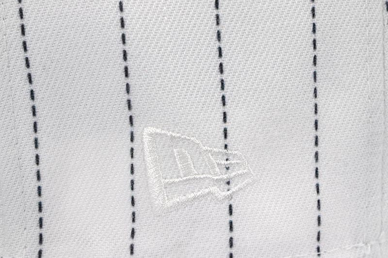 NEW ERA ATLANTA BRAVES 59FIFTY FITTED CAP (2021 WORLD SERIES SIDE PATCH/GREY UNDER VISOR/PINSTRIPE NAVY) 14693484