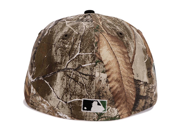 NEW ERA NEW YORK YANKEES 59FIFTY FITTED CAP (75TH WORLD SERIES SIDE PATCH/GREY UNDER VISOR/REALTREE BLACK) 70853581