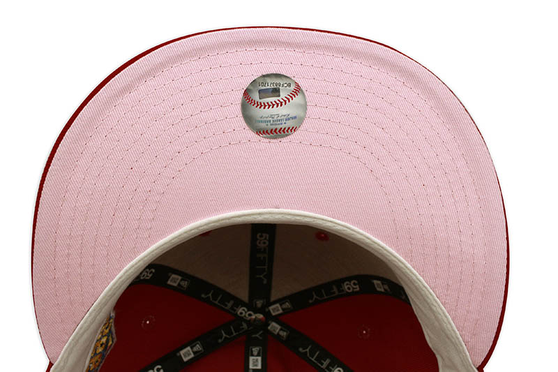 NEW ERA NEW YORK YANKEES 59FIFTY FITTED CAP (1999 WORLD SERIES CUSTOM SIDE PATCH/PINK UNDER VISOR/SCARLET)