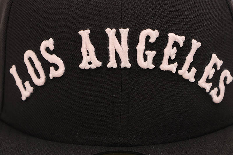 NEW ERA LOS ANGELES ANGELS 59FIFTY FITTED CAP (ANGELS LOGO SIDE PATCH/GREEN UNDER VISOR/BLACK) 70945489