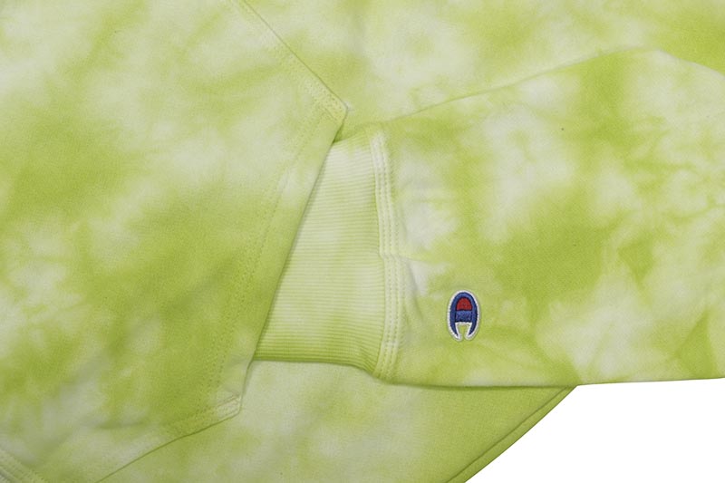 CHAMPION CRUSH DYE FLEECE HOODIE (S63296-AO1J:CRUSH DYE SWEET GREEN)