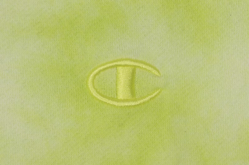 CHAMPION CRUSH DYE FLEECE HOODIE (S63296-AO1J:CRUSH DYE SWEET GREEN)