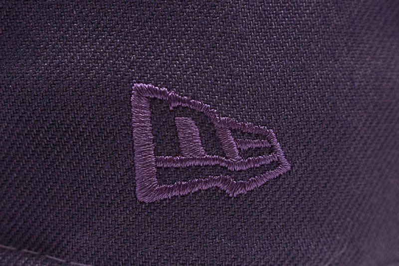 NEW ERA NEW YORK YANKEES 59FIFTY FITTED CAP (1999 WORLD SERIES CUSTOM SIDE PATCH/PINK UNDER VISOR/PURPLE)