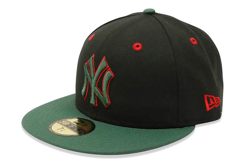 NEW ERA NEW YORK YANKEES 59FIFTY FITTED CAP (GREY UNDER VISOR/BLACK&GREEN/RED)