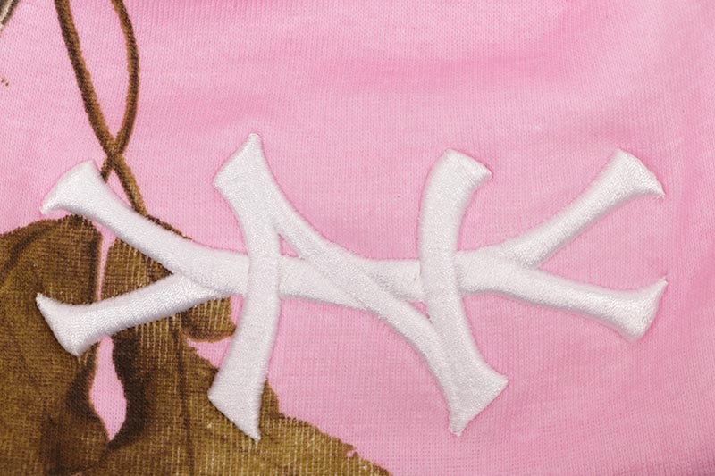 oMA STUDIOS NY SKULLY (PINK REALTREE CAMO)