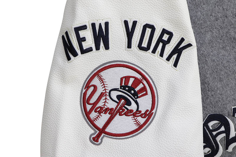 PRO STANDARD NEW YORK YANKEES OLD ENGLISH LOGO WOOL VARSITY JACKET