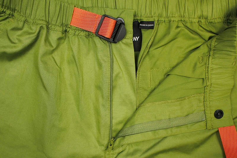 ONLY NY HIKING SHORTS (MOSS)