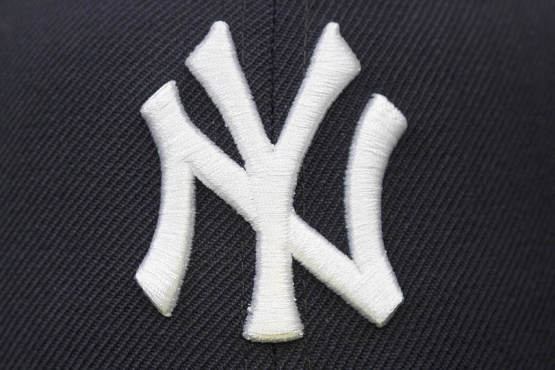 NEW ERA NEW YORK YANKEES 59FIFTY FITTED CAP (SUBWAY SERIES YANKEE STADIUM SIDE PATCH/NAVY)