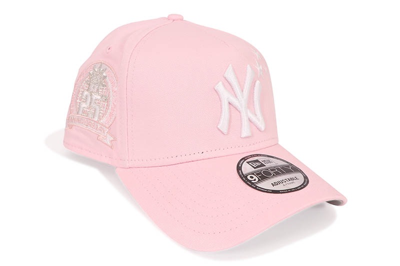 NEW ERA NEW YORK YANKEES 9FORTY AF ADJUSTABLE CAP (2000 SUBWAY SERIES 25TH ANNIVERSARY SIDE PATCH/GREY UNDER VISOR/PINK)