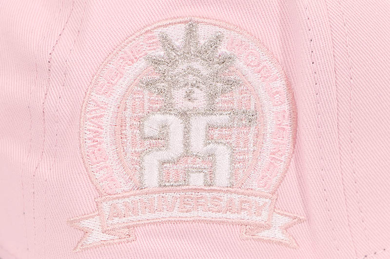 NEW ERA NEW YORK YANKEES 9FORTY AF ADJUSTABLE CAP (2000 SUBWAY SERIES 25TH ANNIVERSARY SIDE PATCH/GREY UNDER VISOR/PINK)