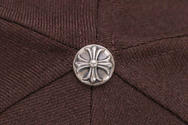 CHROME HEARTS ESSENTIALS LA EXCLUSIVE BASEBALL CAP (BROWN)