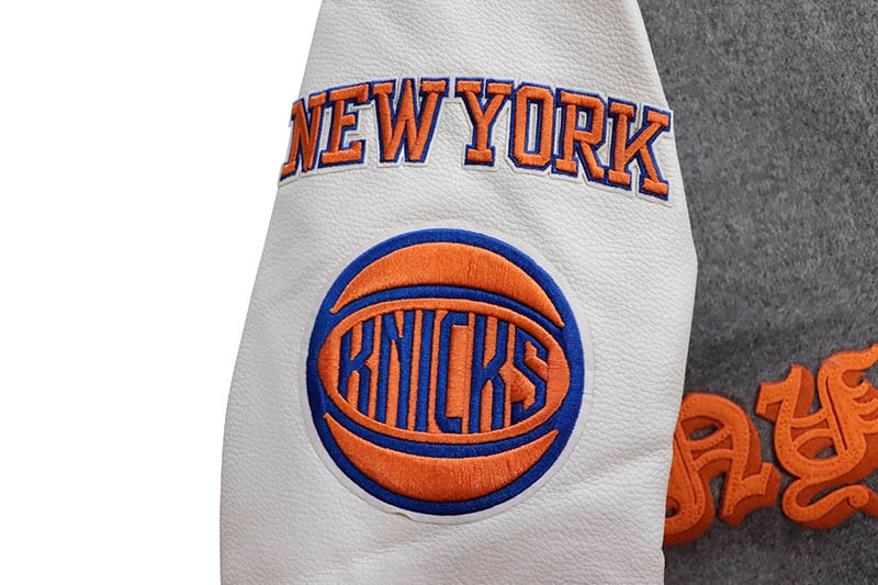 PRO STANDARD NEW YORK KNICKS OLD ENGLISH LOGO WOOL VARSITY JACKET
