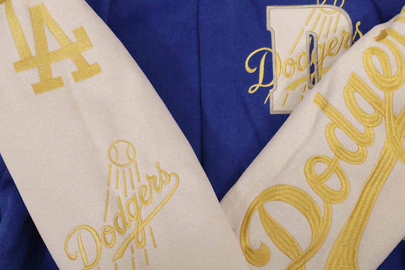JH Design LOS ANGELES DODGERS REVERSIBLE JACKET (DOD123GLD5:ROYAL/CREAM)