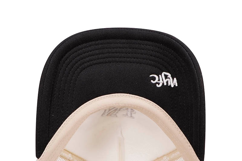TWNTY TWO NY FVCKING CITY TRUCKER HAT (BEIGE/BLACK)