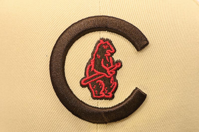 NEW ERA CHICAGO CUBS 59FIFTY FITTED CAP (1908 WORLD SERIES CUSTOM SIDE PATCH/GREEN UNDER VISOR/VEGAS GOLD WALNUT) 70847661