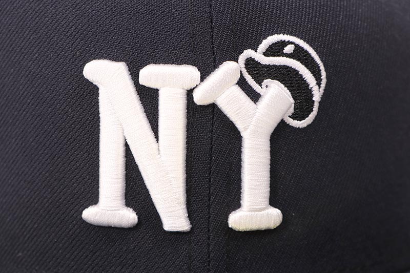 NEW ERA NEW YORK BLACK YANKEES 59FIFTY FITTED CAP (DISCOVER GREATNESS SIDE PATCH/KELLY UNDER VISOR/NAVY) 70947804