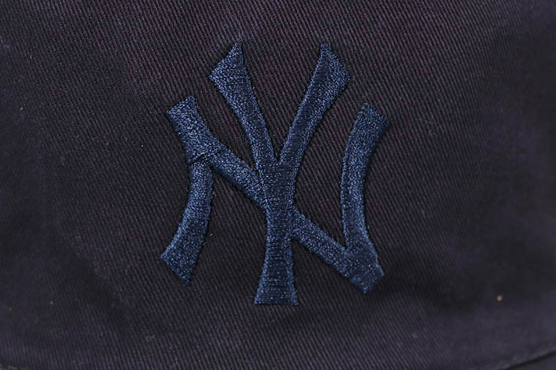 NEW ERA NEW YORK YANKEES REVERSIBLE BUCKET 01 (NAVY/DARK GRAPHITE) 14744770