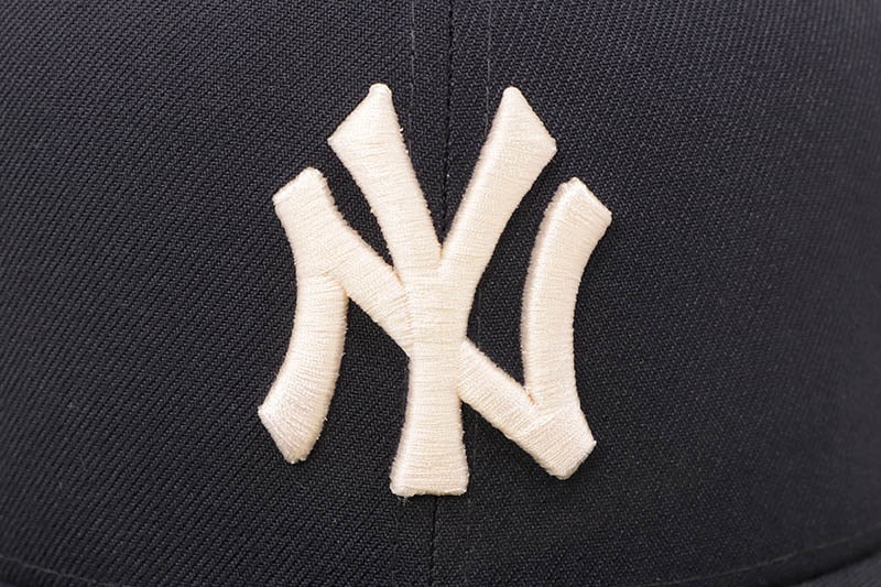 NEW ERA NEW YORK YANKEES 59FIFTY DOG EAR FITTED CAP (NAVY) 14668175