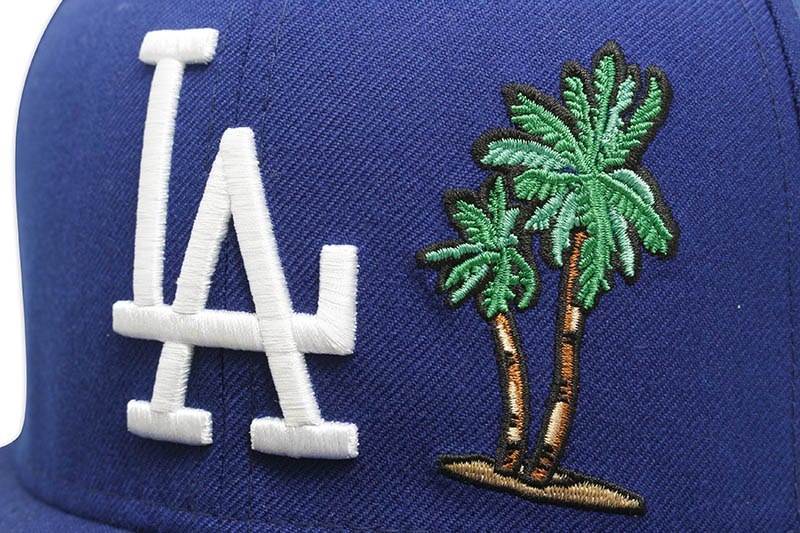 NEW ERA LOS ANGELES DODGERS 59FIFTY FITTED CAP (PALM TREE/PINK UNDER VISOR/DARK ROYAL)