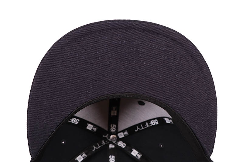 NEW ERA NEW YORK YANKEES NIGHT OUT RHINESTONE 59FIFTY FITTED CAP (NAVY) 14745150