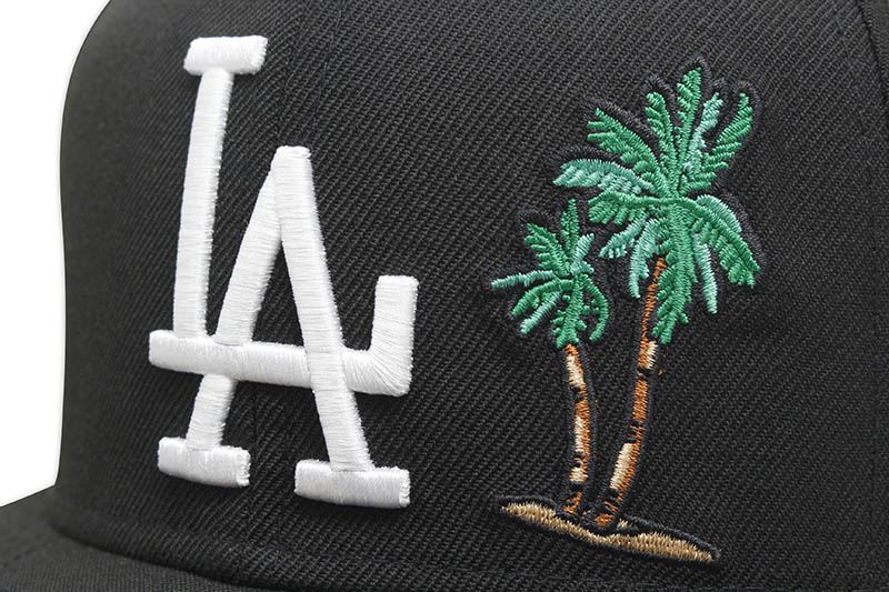 NEW ERA LOS ANGELES DODGERS 59FIFTY FITTED CAP (PALM TREE/PINK UNDER VISOR/BLACK)