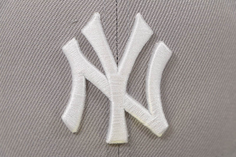 NEW ERA NEW YORK YANKEES 59FIFTY FITTED CAP (GREY/WHITE) 14525203