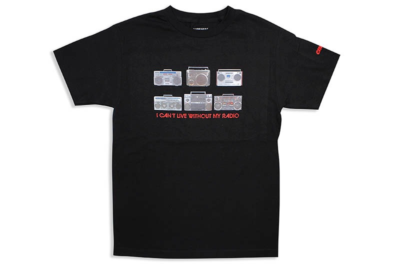 CLASSIC MATERIAL NY I CAN'T LIVE WITHOUT MY RADIO T-SHIRT (BLACK)