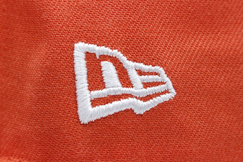 NEW ERA NEW YORK YANKEES 59FIFTY FITTED CAP (1999 WORLD SERIES SIDE PATCH/PINK UNDER VISOR/ORANGE)
