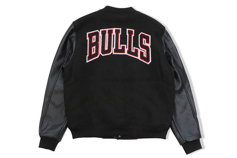 PRO STANDARD CHICAGO BULLS VARSITY JACKET (BCB651681:BLACK)