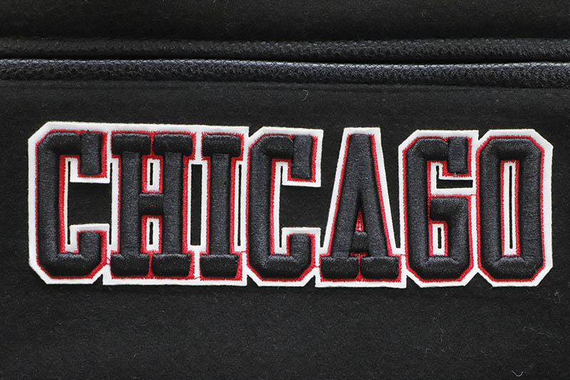 PRO STANDARD CHICAGO BULLS VARSITY JACKET (BCB651681:BLACK)