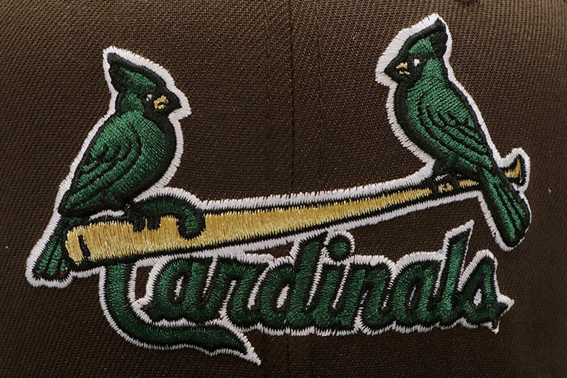 NEW ERA ST. LOUIS CARDINALS 9FIFTY SNAPBACK CAP (2011 WORLD SERIES SIDE PATCH/GREY UNDER VISOR/WALNUT DARK GREEN)