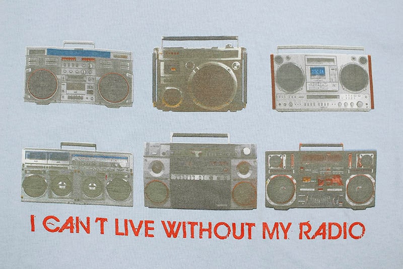 CLASSIC MATERIAL NY I CAN'T LIVE WITHOUT MY RADIO T-SHIRT (POWDER BLUE)
