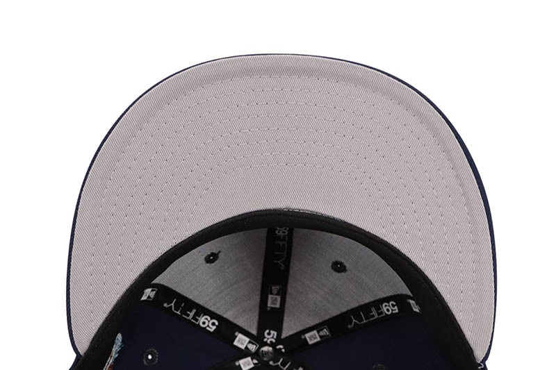 NEW ERA CHICAGO CUBS 59FIFTY FITTED CAP (WRIGLEY FIELD CUSTOM SIDE PATCH/GREY UNDER VISOR/NAVY)