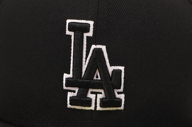 NEW ERA LOS ANGELES DODGERS 59FIFTY FITTED CAP (BLACK/BLACK/WHITE OUTLINE) 14525223