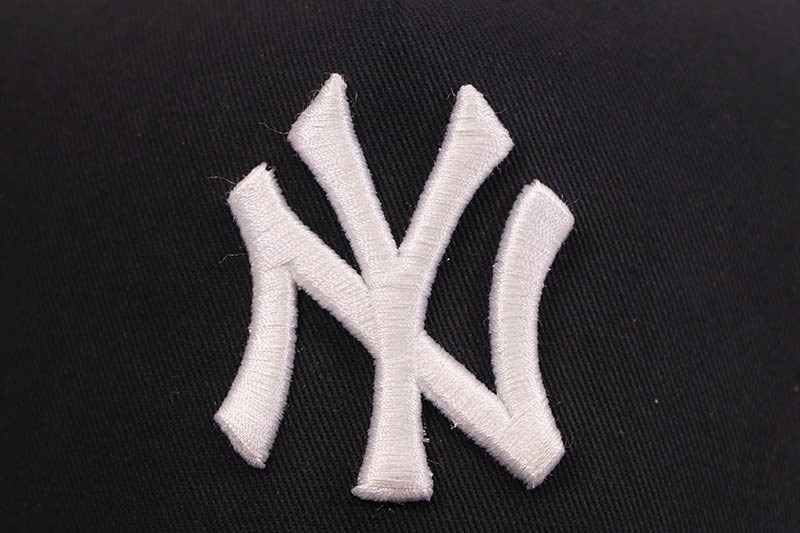 NEW ERA NEW YORK YANKEES 1999 WORLD SERIES SIDE PATCH 9FORTY A-FRAME ADJUSTABLE CAP (NAVY) 13328259
